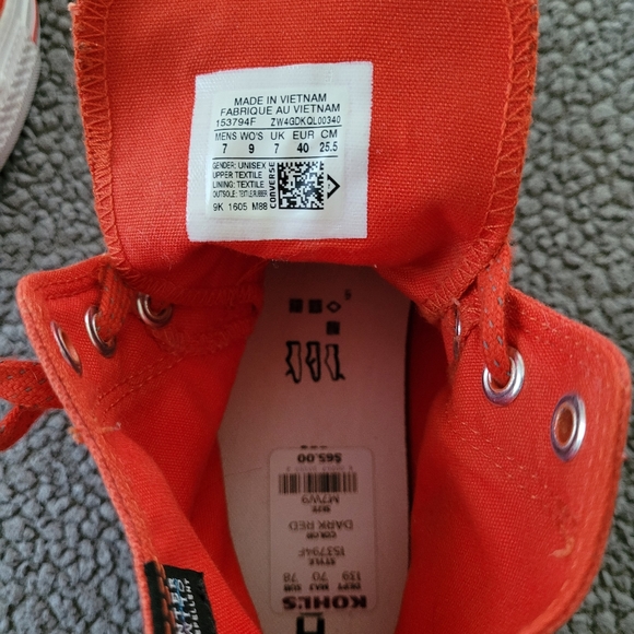 Converse Chuck Taylor All-Star Shield Hi-Tops - Picture 8 of 12